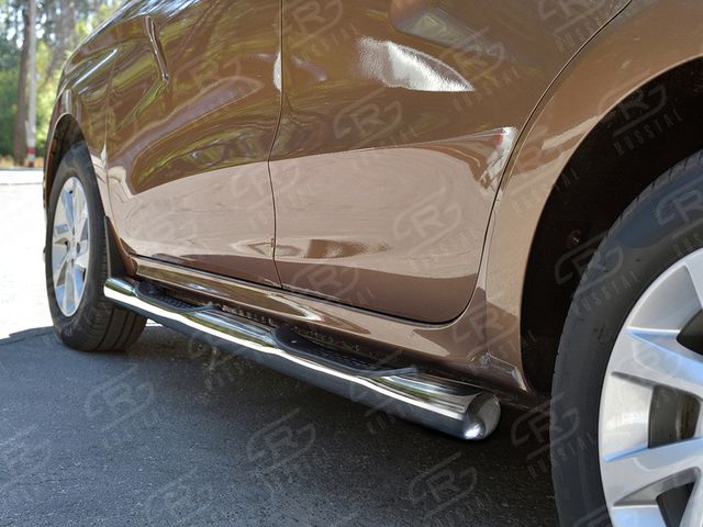 Защита порогов RusStal труба d76 с накладкой для Lada Xray 2015-2025 (Вариант 3). Артикул LXRT-0023883