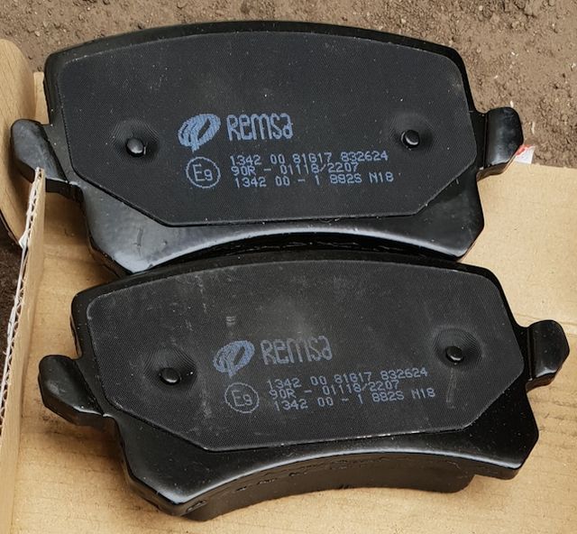 Тормозные колодки Remsa. Артикул 1342.00