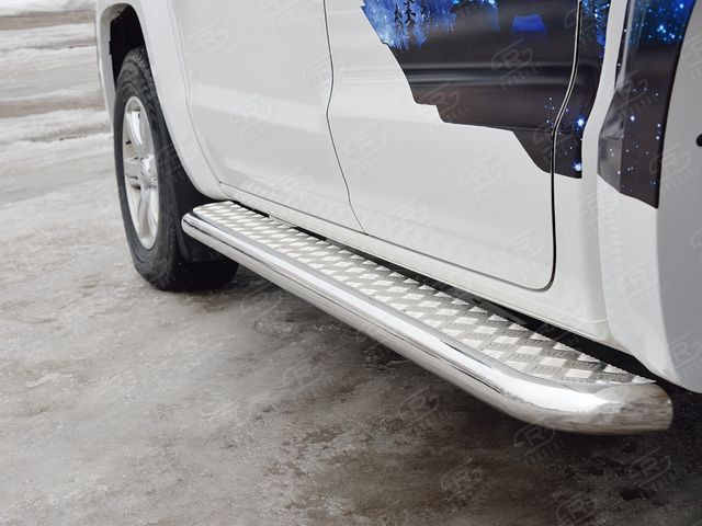 Защита порогов RusStal труба d63 c листом (Лист алюм, проф. нерж)(Вариант 1) для Volkswagen Amarok I 2016-2026. Артикул VAML-0025431
