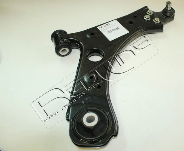 Поперечный рычаг передней подвески RED Line правый нижний для Fiat 500X I 2014-2026. Артикул 40JE072