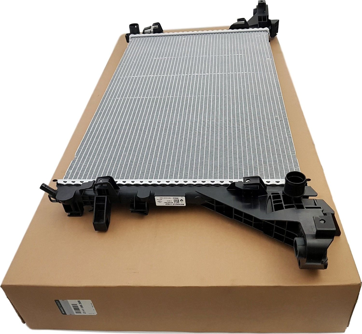 Радиатор охлаждения двигателя Renault. Артикул 214108535R