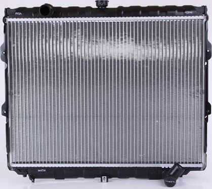 Радиатор охлаждения двигателя Nissens. Артикул 67021