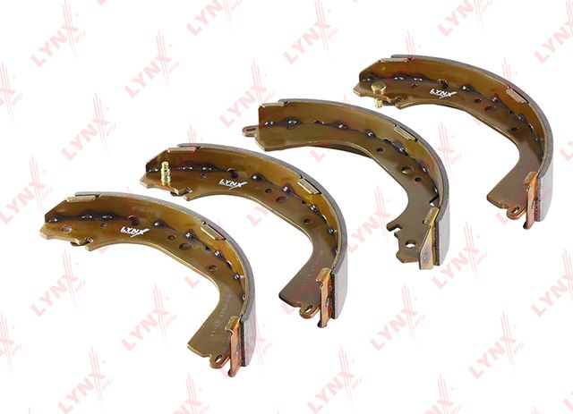 Тормозные колодки LYNXauto. Артикул BS-7517