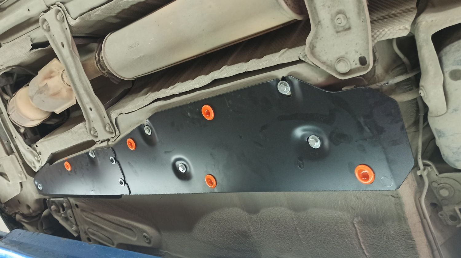 Защита Alfeco для топливопровода Volvo S60 I 2000-2010. Артикул ALF.27.18