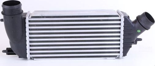 Интеркулер Nissens ** FIRST FIT **. Артикул 96467