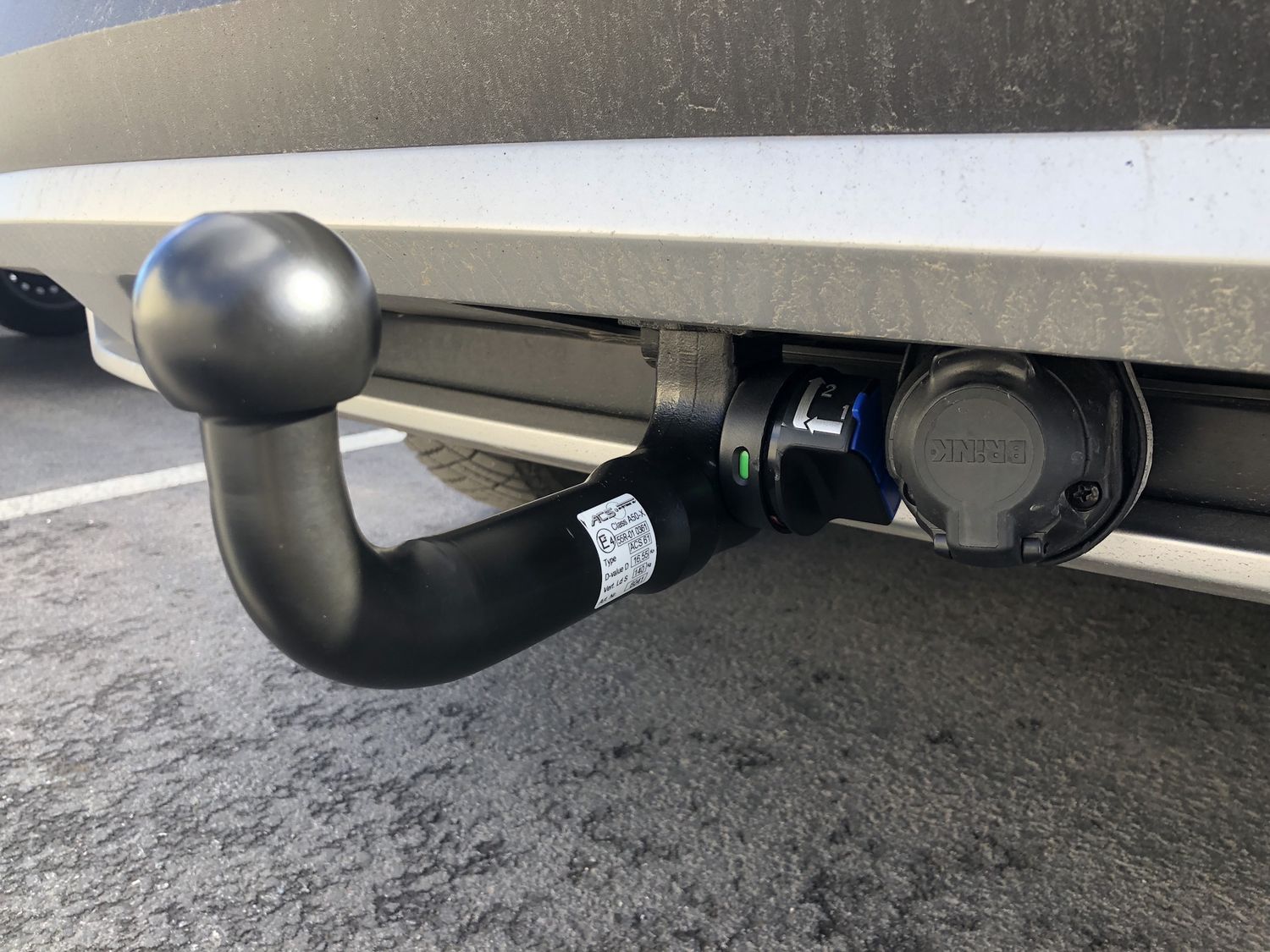 Фаркоп Steinhof для Skoda Kodiaq 2016-2026. Быстросъемный крюк. Артикул S-292