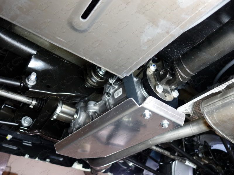 Защита алюминиевая ТСС (4 мм) для дифференциала Renault Duster I 2015-2021. Артикул ZKTCC00076