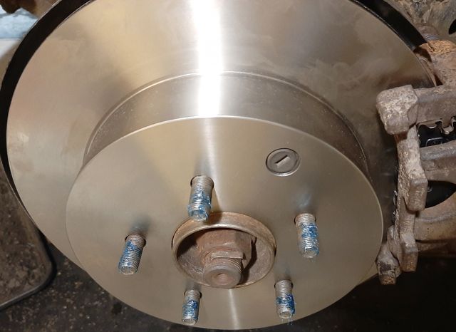 Тормозной диск Bosch. Артикул 0 986 479 606