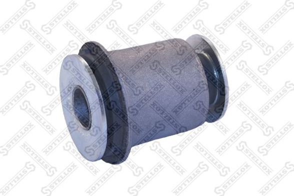 Сайлентблок переднего рычага подвески Stellox. Артикул 87-98140-SX