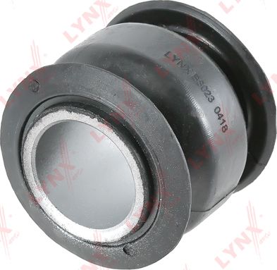 Сайлентблок переднего рычага подвески LYNXauto. Артикул B8023