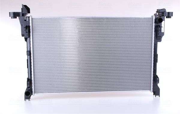 Радиатор охлаждения двигателя Nissens. Артикул 630793
