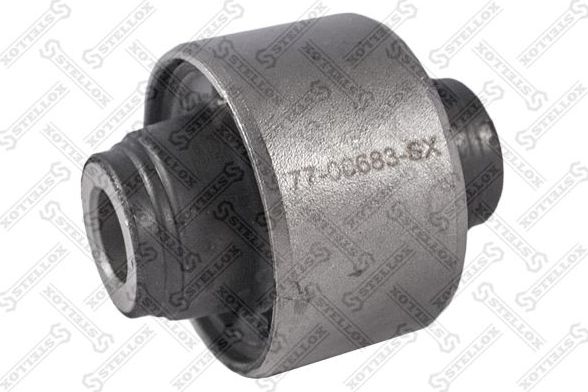 Сайлентблок переднего рычага подвески Stellox. Артикул 77-00683-SX