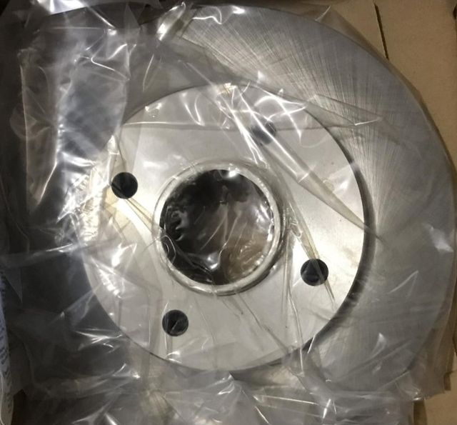 Тормозной диск Remsa задний для Citroen C4 Picasso I 2006-2013. Артикул 61014.00