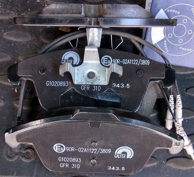 Тормозные колодки Galfer. Артикул B1.G102-0893.2