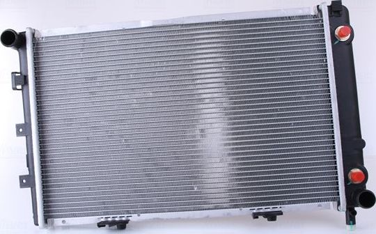 Радиатор охлаждения двигателя Nissens для Mercedes-Benz 190 (W201) 1982-1993. Артикул 62670A
