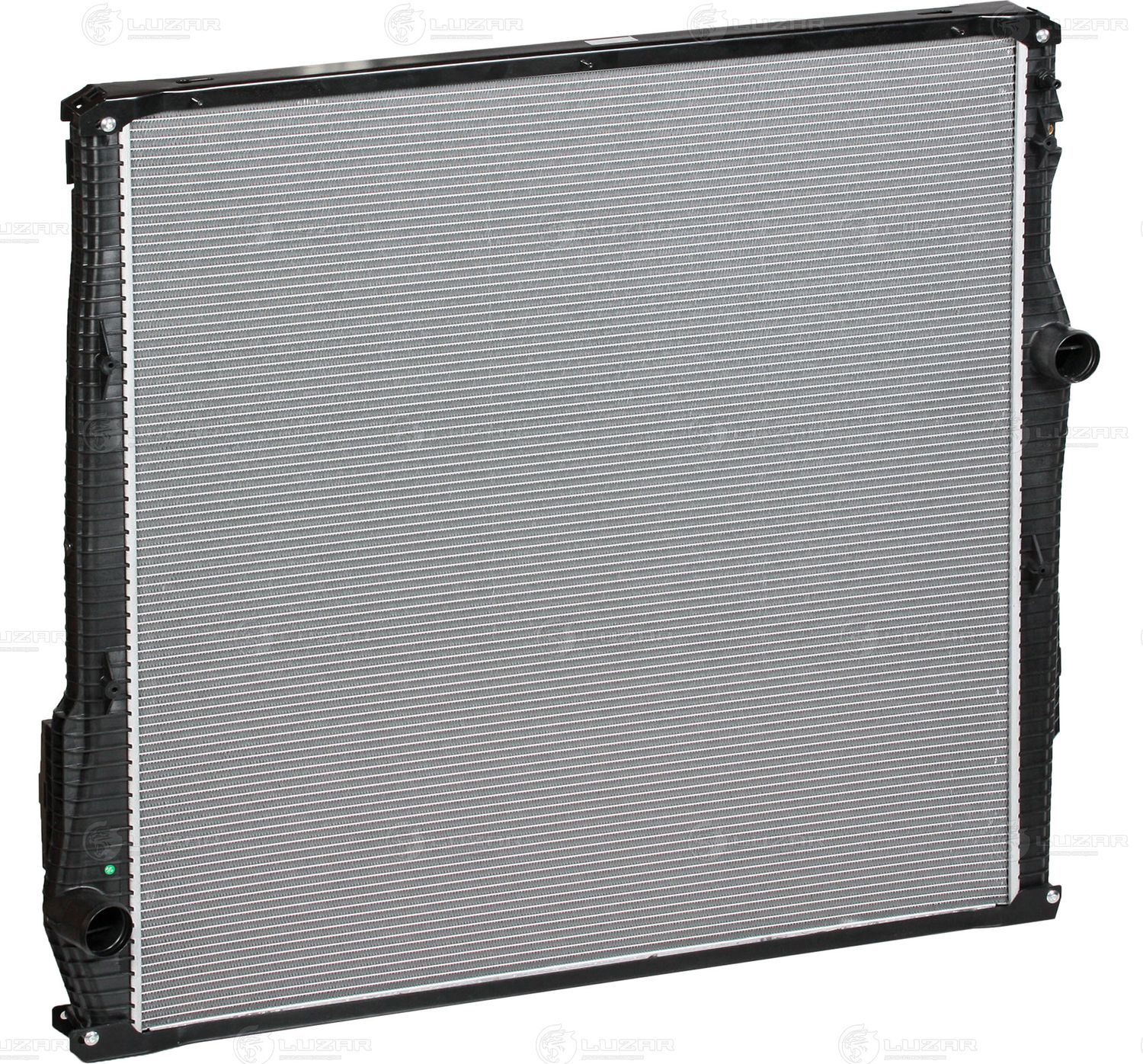 Радиатор охлаждения двигателя Luzar для Scania R 2004-2015. Артикул LRc 2804