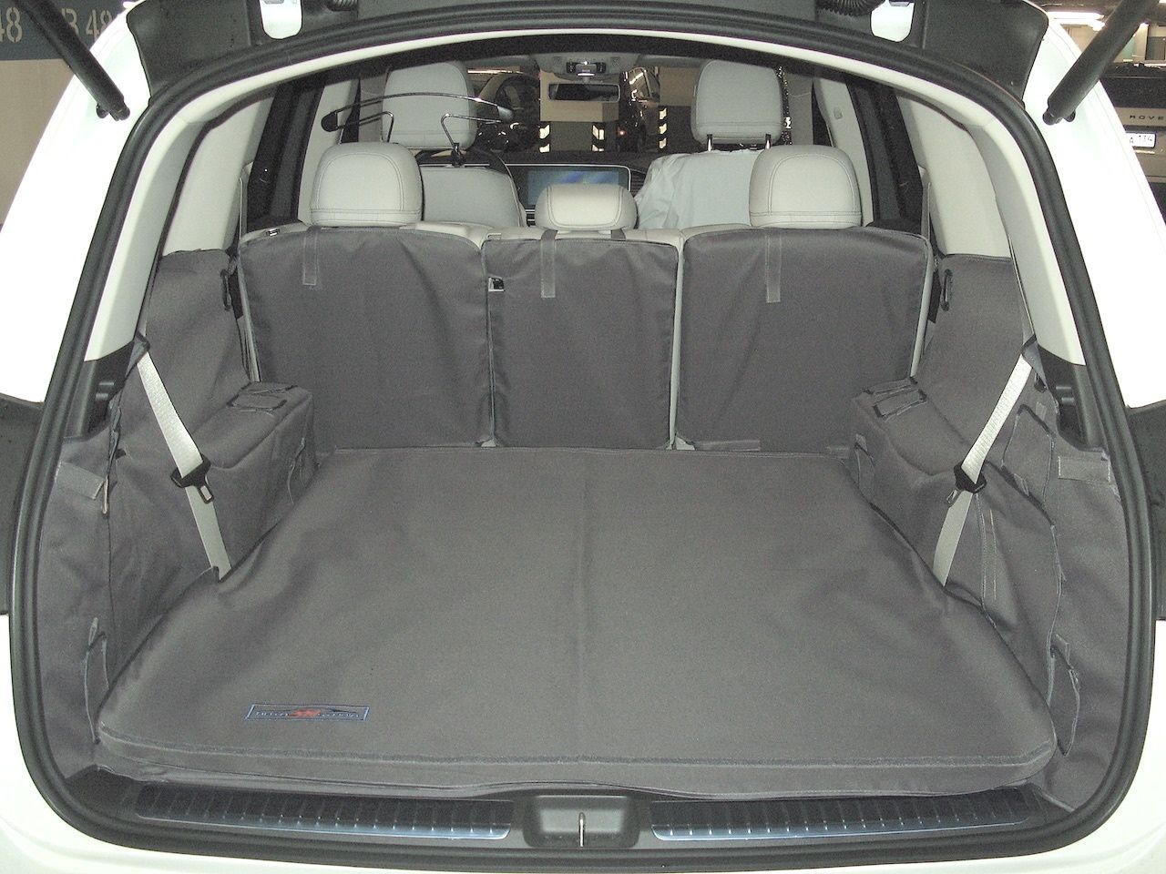 Защитный чехол AUTOSMSTUDIO "Maxi" в багажник автомобиля для Mercedes-Benz GLS-class X167 2019-2026, серый. Артикул TP-GLS167-MAXI-GR