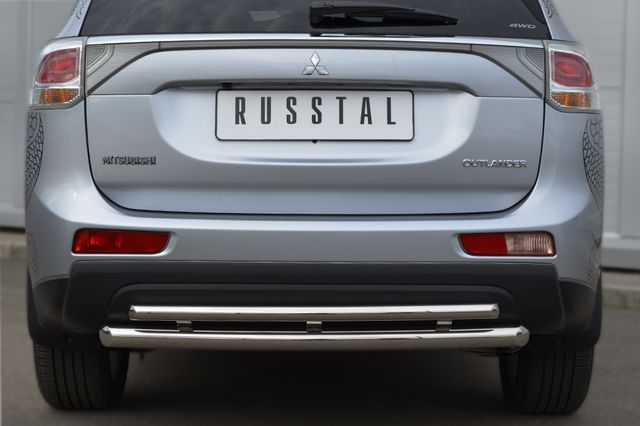 Защита RusStal заднего бампера d63/42 (дуга) для Mitsubishi Outlander III 2012-2014. Артикул MRZ-001057