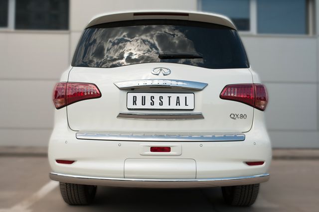 Защита RusStal заднего бампера d75х42 (дуга) для Infiniti QX80 2014-2017. Артикул IQXZ-002101