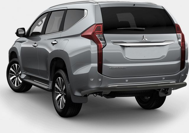 Защита RusStal заднего бампера d63 секции для Mitsubishi Pajero Sport III 2016-2020 Черная. Артикул MPJSZ-002489CH