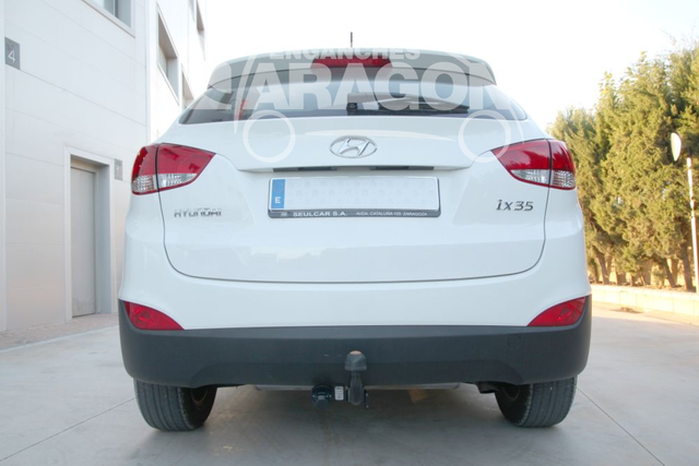 Фаркоп Aragon для Hyundai ix35 2010-2015. Артикул E2514AA