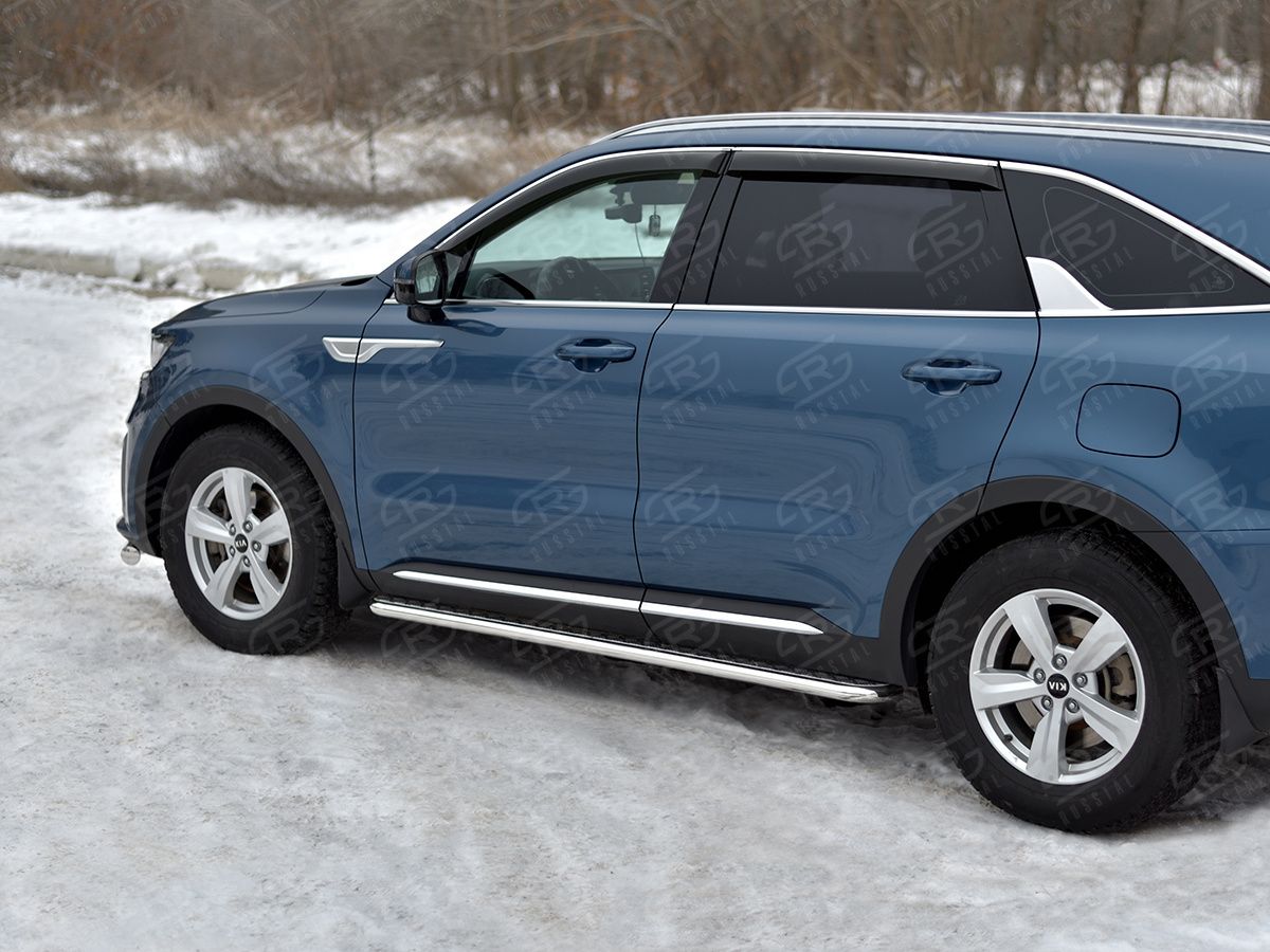 Защита порогов RusStal труба d42 с листом (лист алюм, проф. нерж) (вариант 1) для Kia Sorento IV 2020-2026. Артикул KSORL-0040171