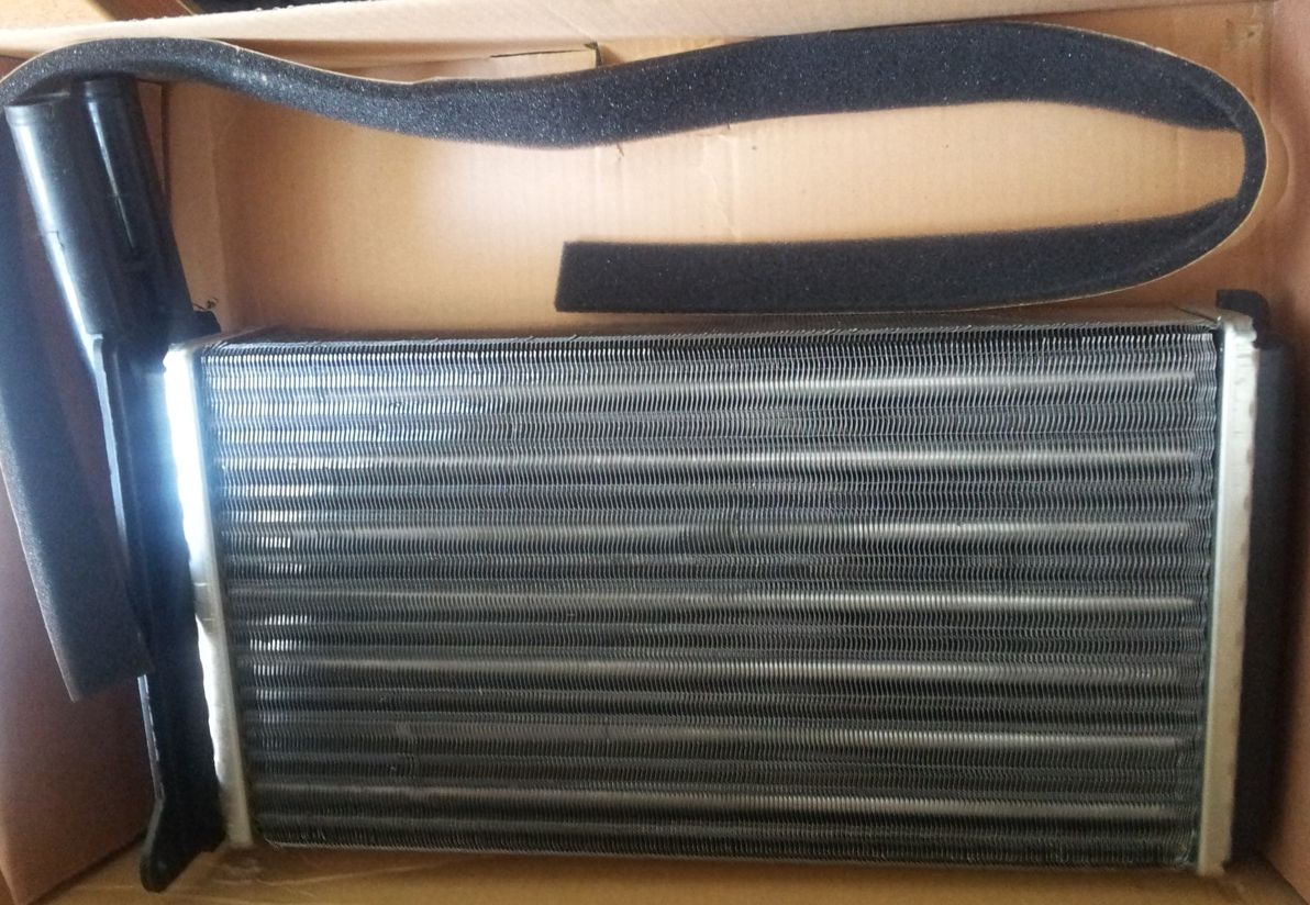 Радиатор отопителя (печки) AVA для Ford Escort III 1980-1986. Артикул FD6093