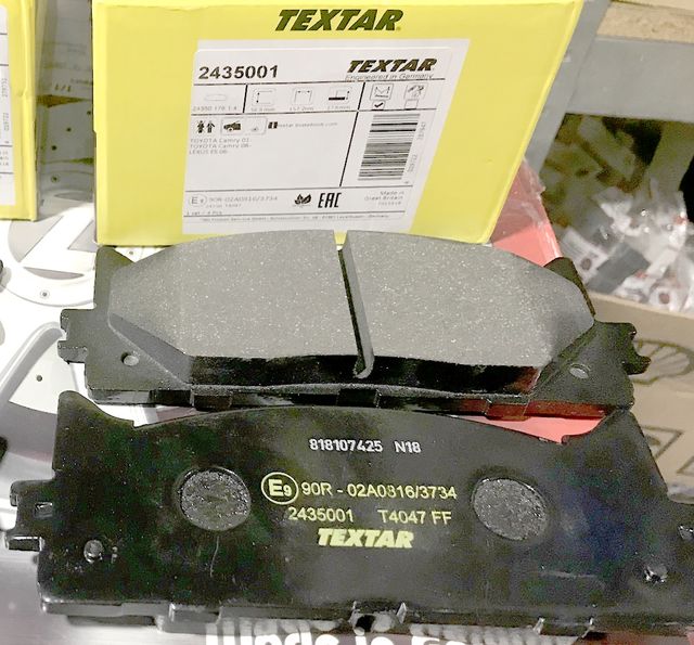 Тормозные колодки Textar. Артикул 2435001