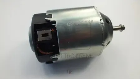 Мотор отопителя салона (Quattro Freni). Артикул qf00q00026