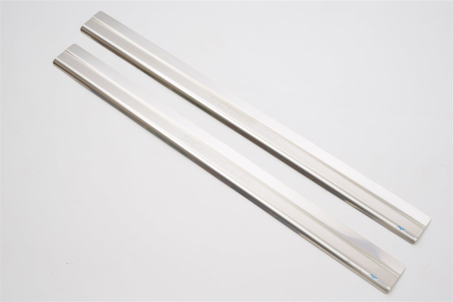 Накладки Alu-Frost на внутренние пороги (с надписью) для Honda Jazz II 2008-2014. Артикул 08-1329