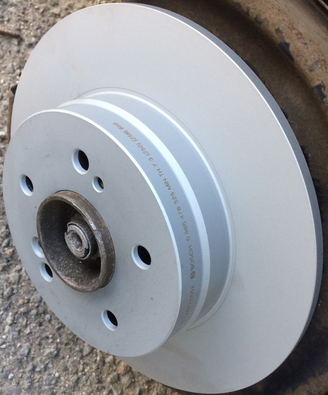 Тормозной диск Bosch. Артикул 0 986 478 325