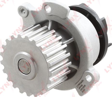 Помпа (водяной насос) LYNXauto. Артикул CW-0205