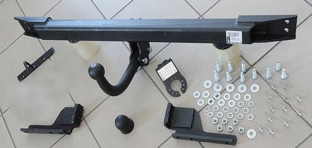 Фаркоп Steinhof для Volvo XC70 I 2000-2007. Артикул V-288