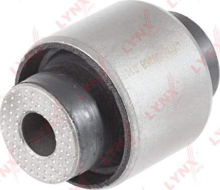 Втулка (сайлентблок) амортизатора LYNXauto. Артикул C9268