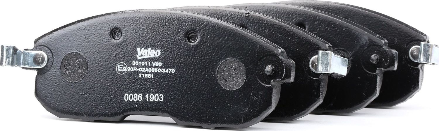 Тормозные колодки Valeo First. Артикул 301011