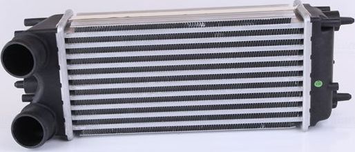 Интеркулер Nissens ** FIRST FIT **. Артикул 96357