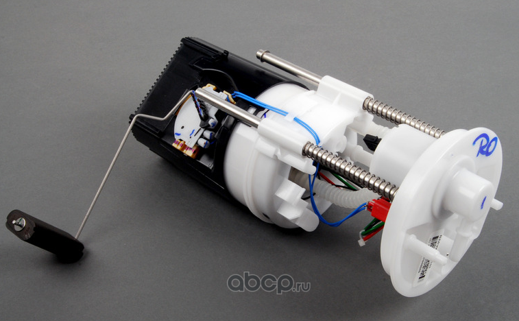 Топливный фильтр BMW. Артикул 16117212585