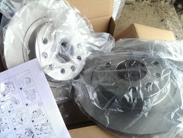 Тормозной диск RoadHouse задний для Cadillac BLS 2006-2009. Артикул 6688.00