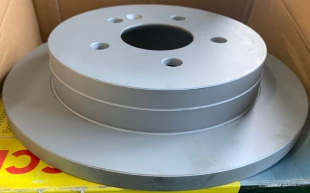 Тормозной диск Bosch задний для Mercedes-Benz M-Класс I (W163) 1998-2005. Артикул 0 986 478 469