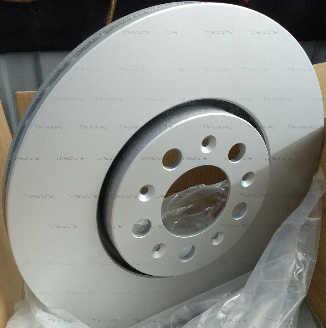 Тормозной диск Bosch передний для SEAT Ibiza III 2002-2009. Артикул 0 986 479 914
