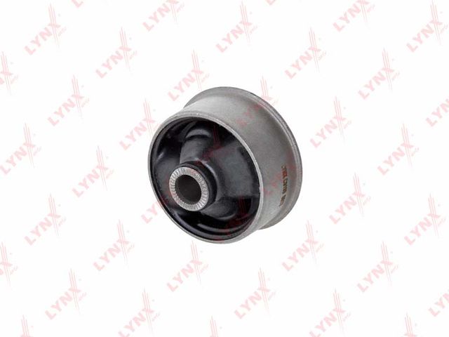 Сайлентблок переднего рычага подвески LYNXauto. Артикул C9190