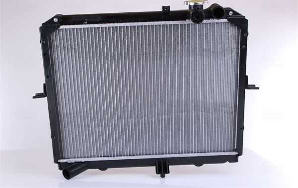 Радиатор охлаждения двигателя Nissens. Артикул 66646