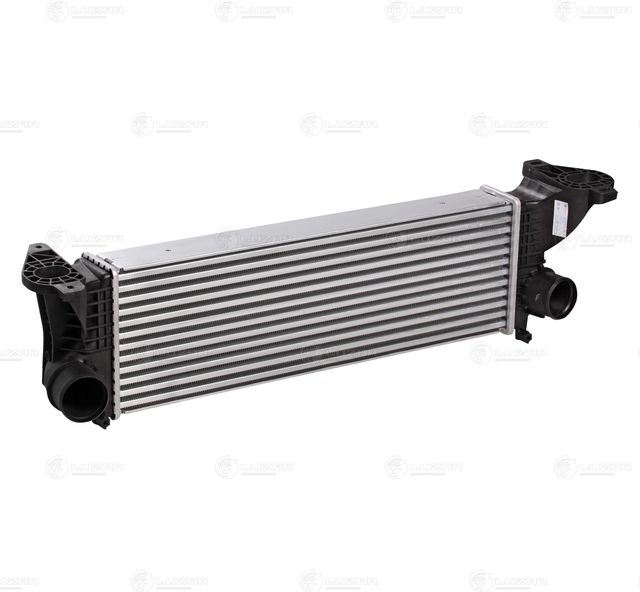 Интеркулер Luzar для IVECO Daily V 2011-2014. Артикул LRIC 1658