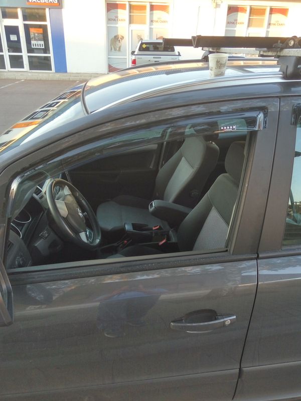 Дефлекторы V-Star для окон Opel Zafira B 2005-2010. Артикул D18106