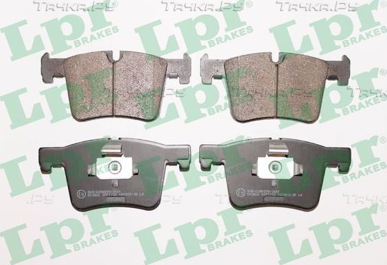 Тормозные колодки LPR передние для BMW 2 F22 2012-2026. Артикул 05P1732