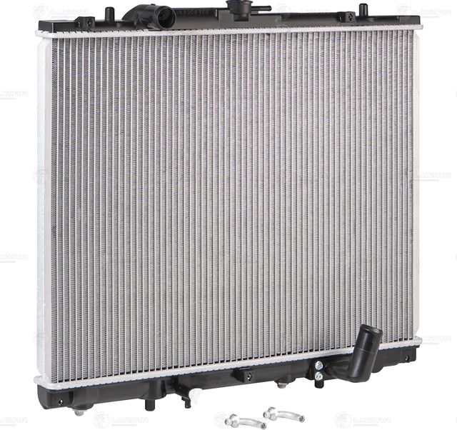 Радиатор охлаждения двигателя Luzar для Mitsubishi Pajero Sport I 1998-2008. Артикул LRc 11168
