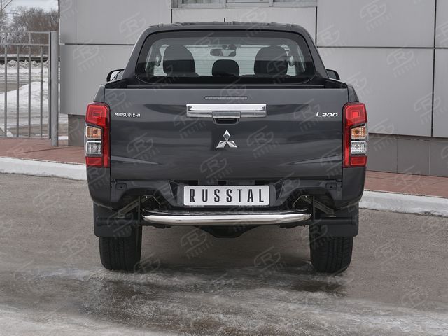 Защита RusStal заднего бампера d63 с листом (вариант2) для Mitsubishi L200 V рестайлинг 2018-2026. Артикул ML2Z-0032732
