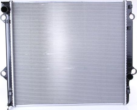 Радиатор охлаждения двигателя Nissens для Toyota Land Cruiser Prado 120 2002-2010. Артикул 646803