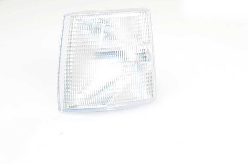 Поворотник (фонарь указателя поворота) BSG. Артикул BSG 90-810-016