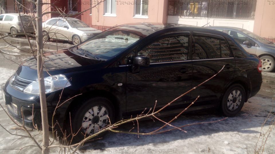 Дефлекторы SIM для окон Nissan Tiida C11 седан 2006-2011. Артикул SNITIIS0632